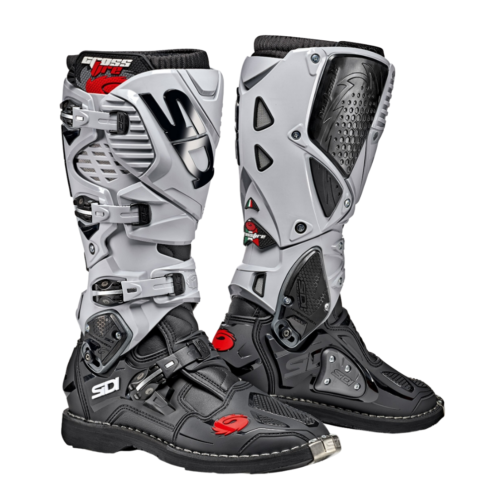 1643267943 1639990923 1899499486 מגף20רכיבה20crossfire320black20gray 1.png