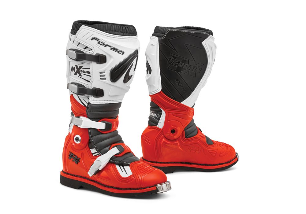 1675256969 אדום.jpg